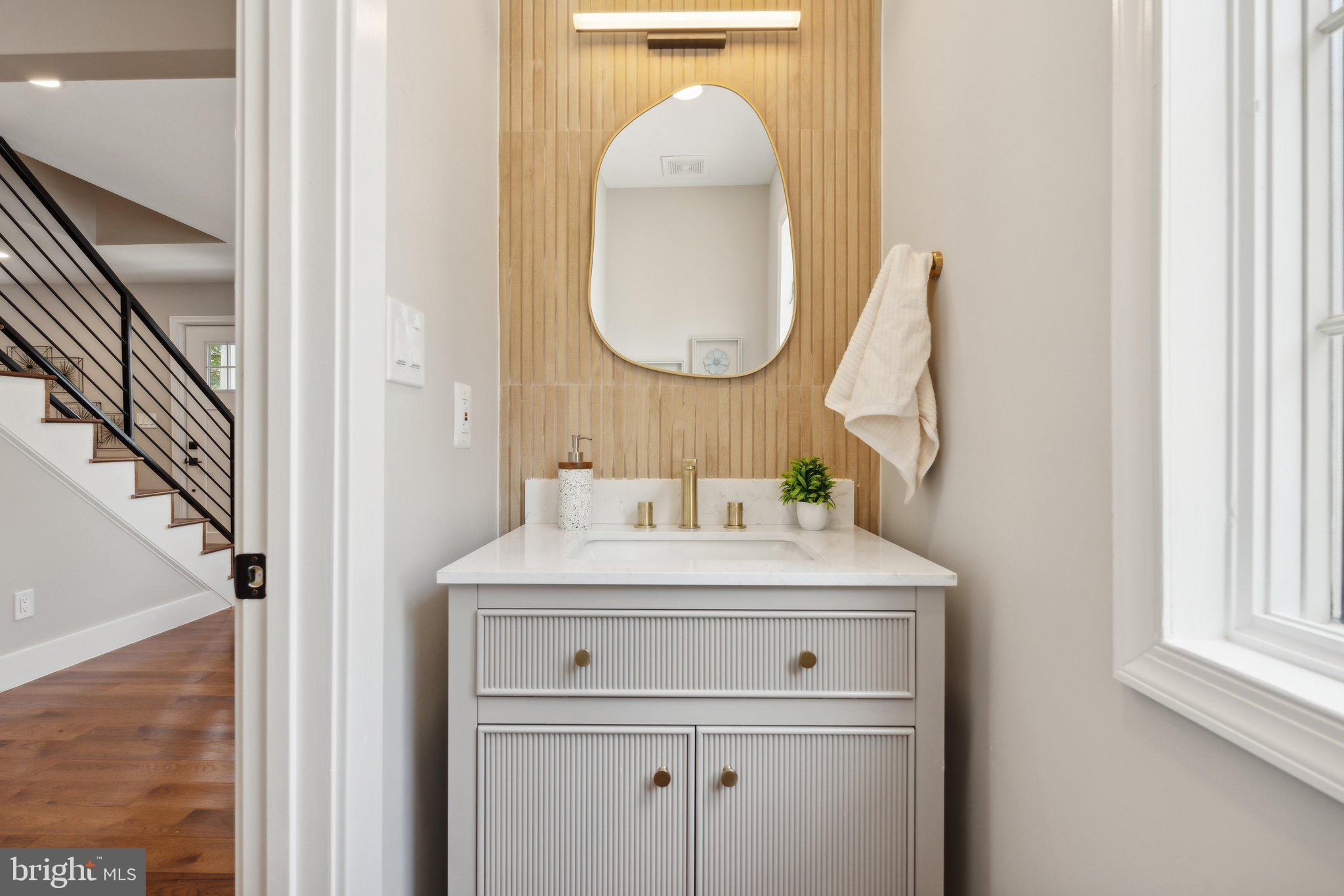 LEEWAY HEIGHTS - Residential