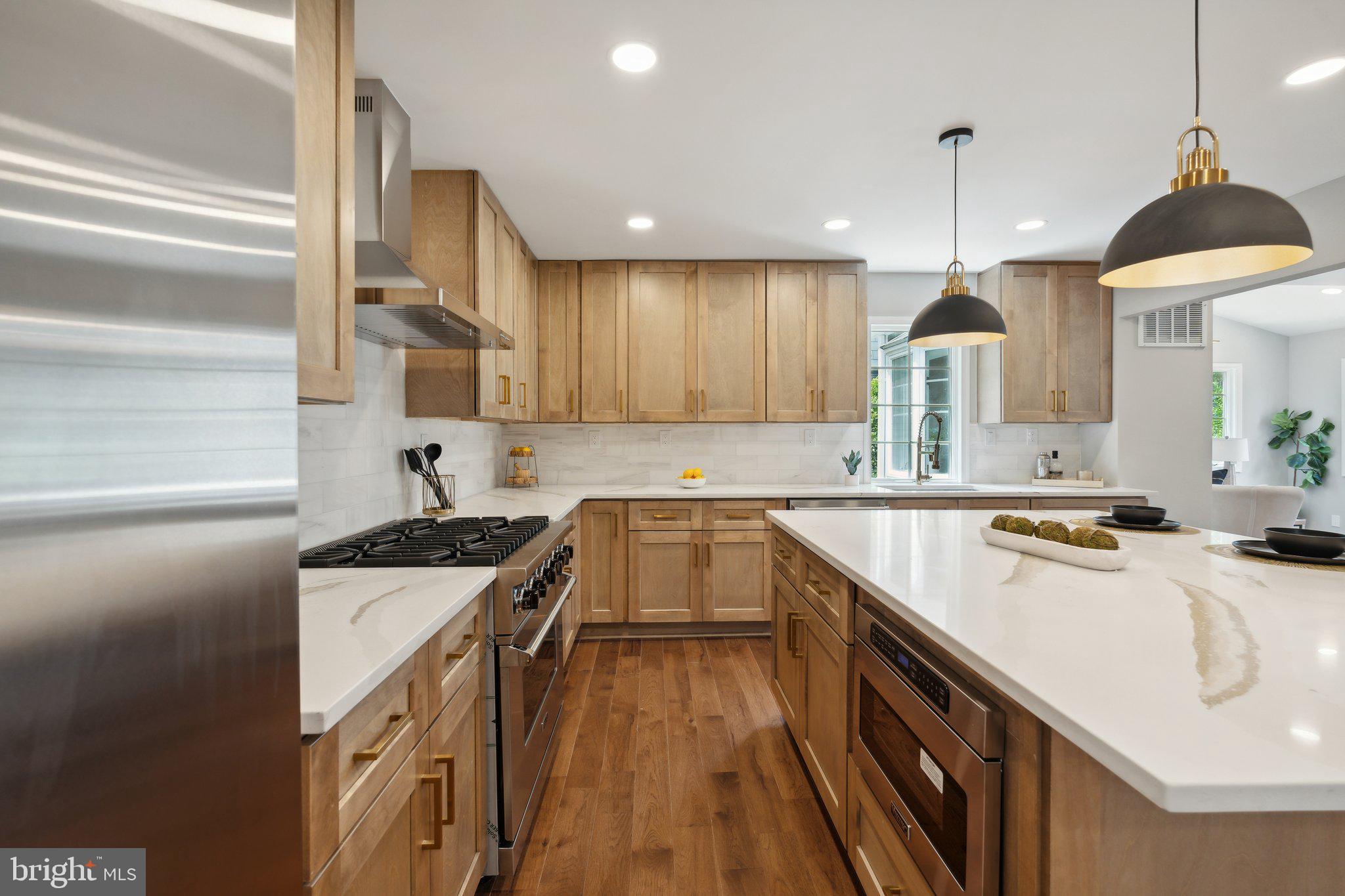 LEEWAY HEIGHTS - Residential