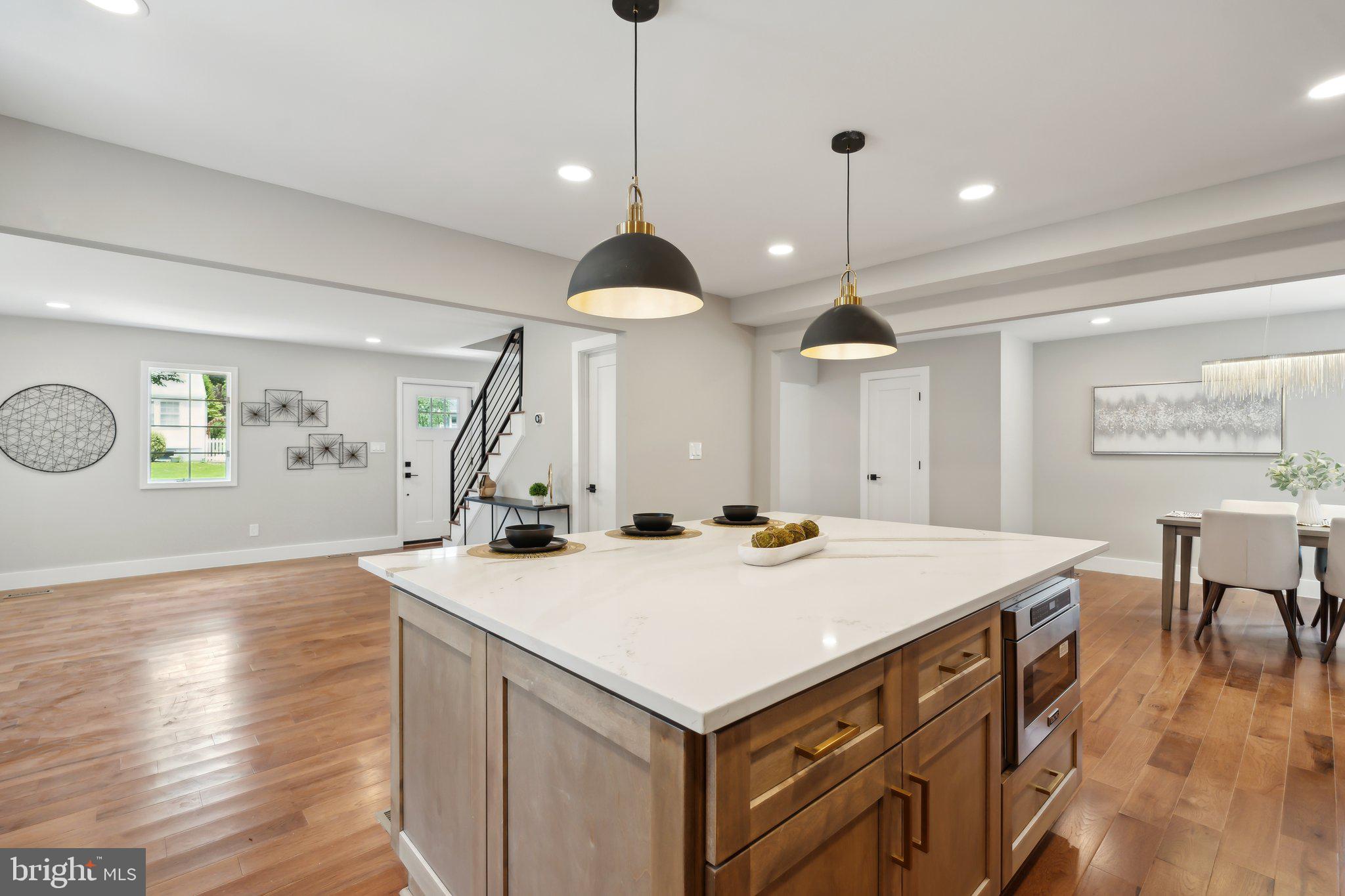 LEEWAY HEIGHTS - Residential