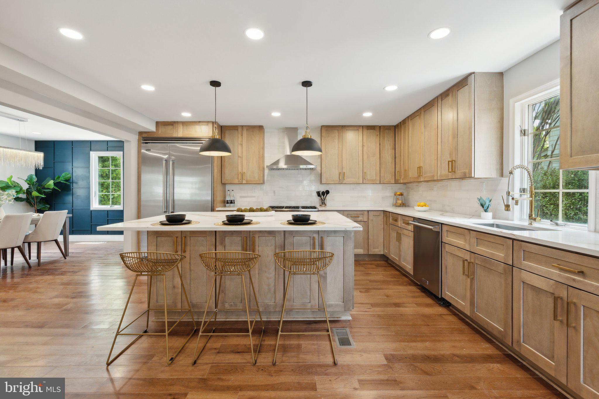 LEEWAY HEIGHTS - Residential