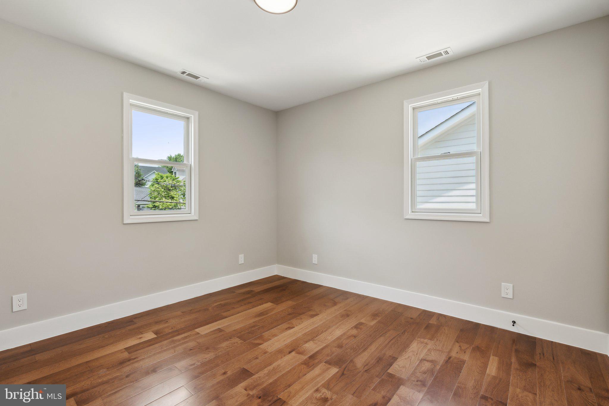 LEEWAY HEIGHTS - Residential