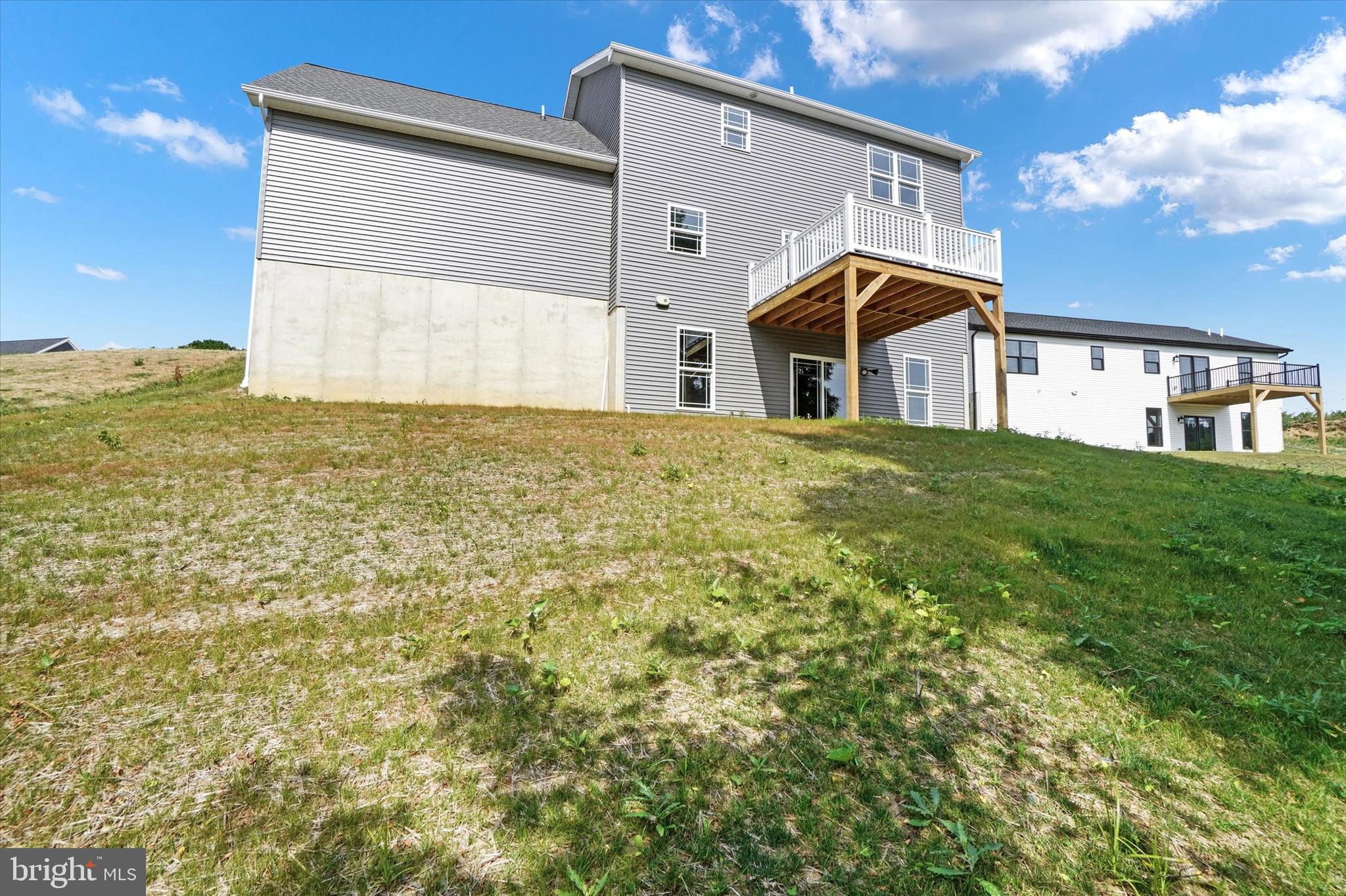 SHAWNEE MANOR - Residential