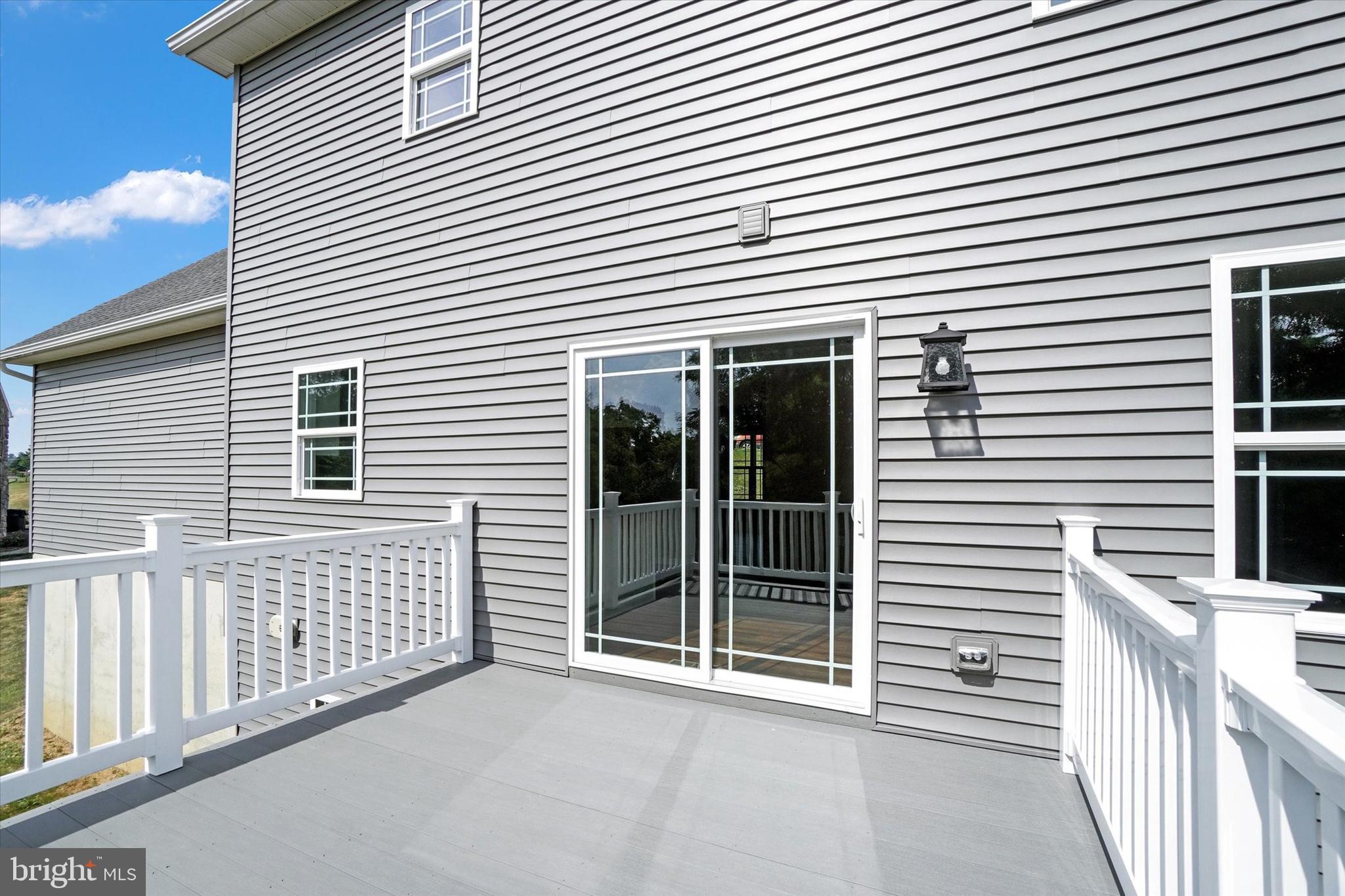 SHAWNEE MANOR - Residential