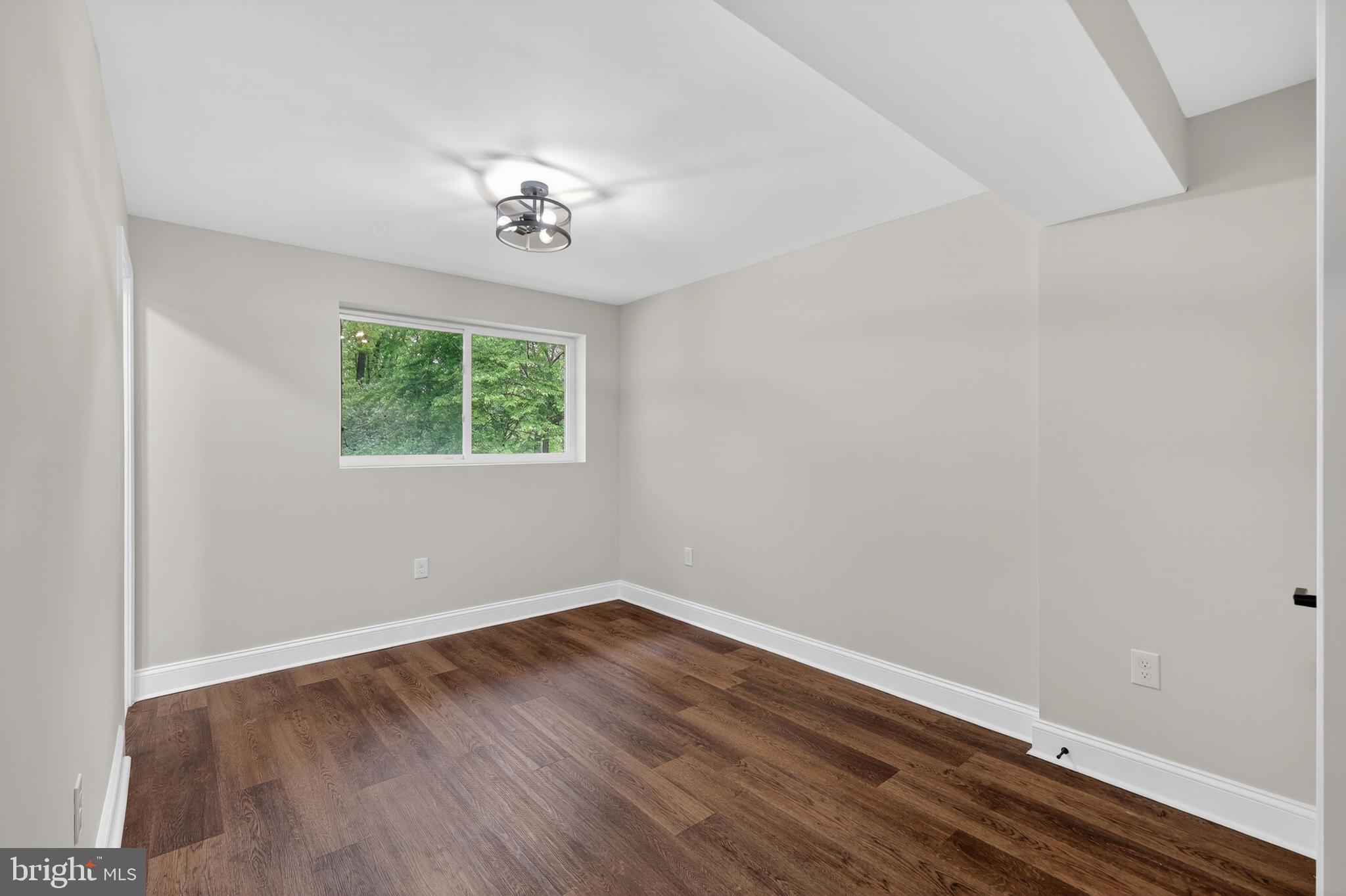 WEST END PARK - Residential