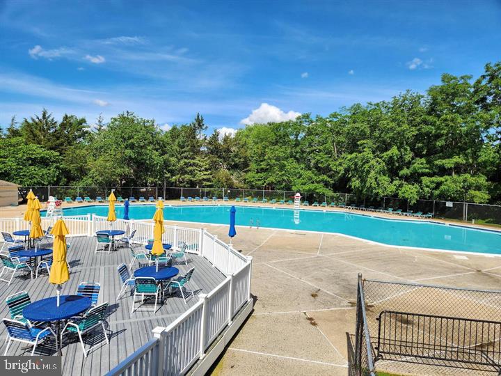 TIERS OF MANCHESTER LAKES - Residential