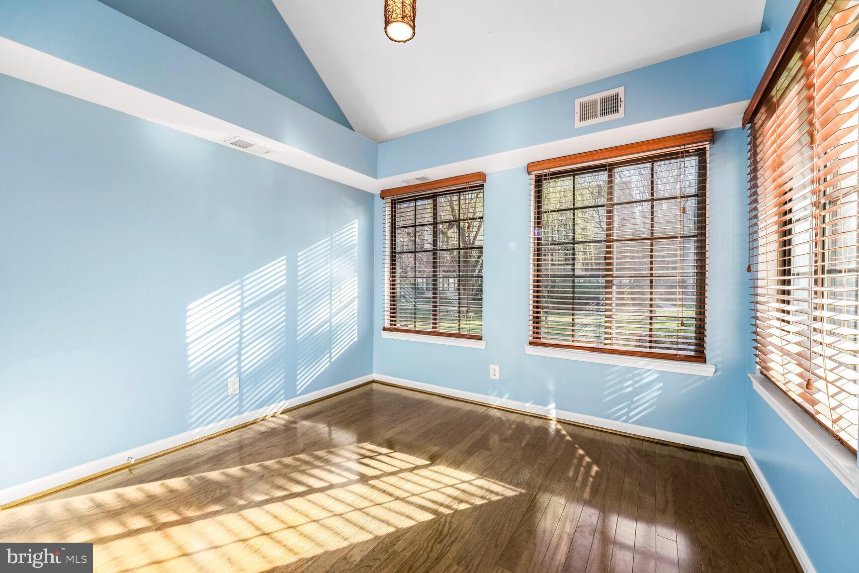 TIERS OF MANCHESTER LAKES - Residential