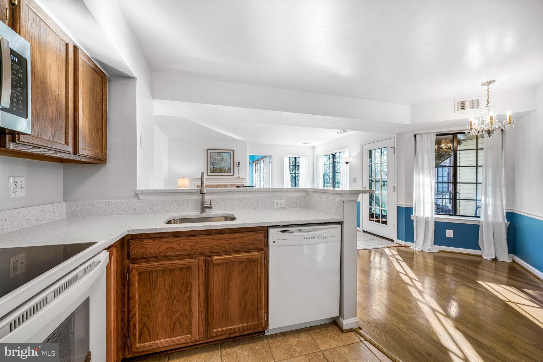 TIERS OF MANCHESTER LAKES - Residential