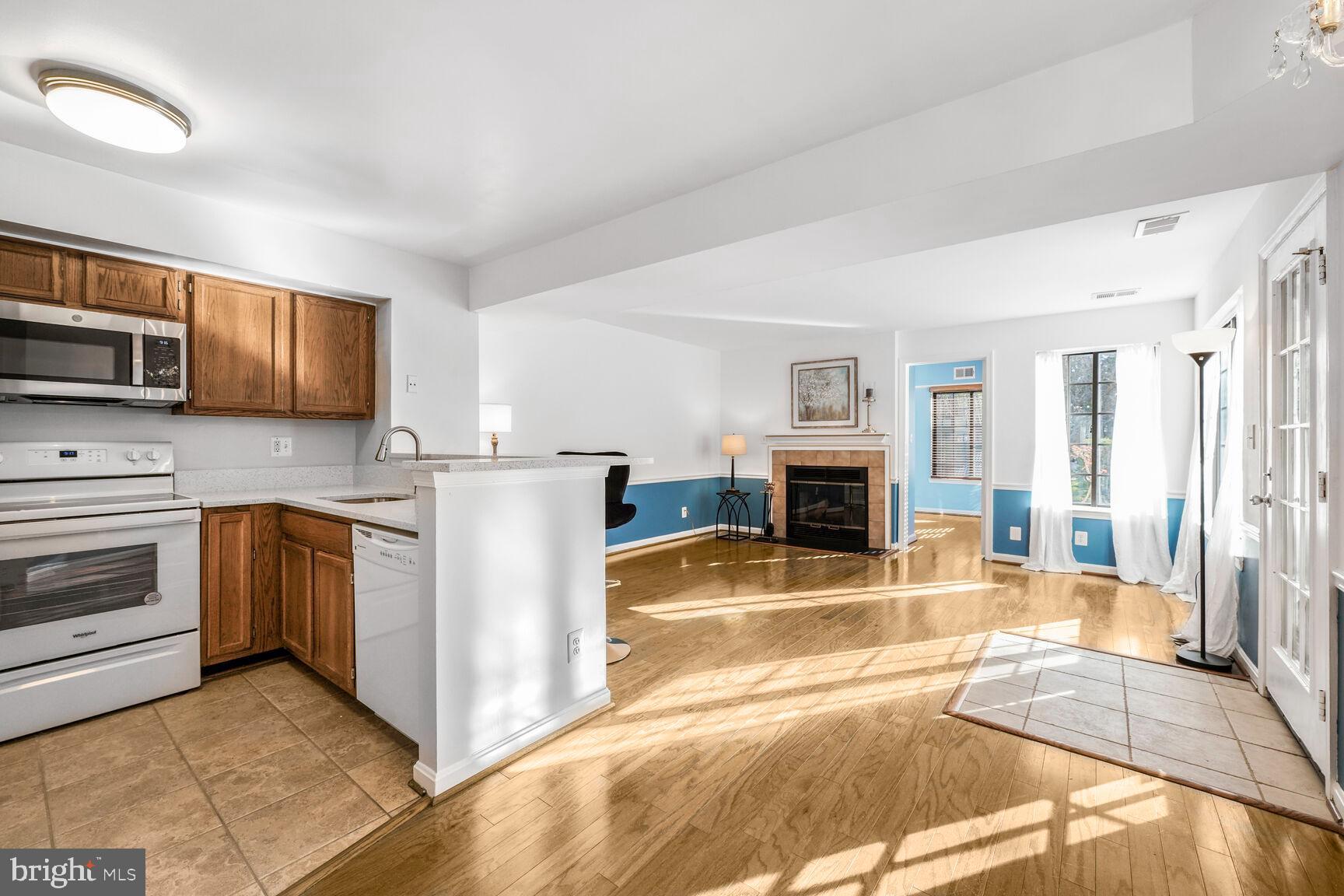 TIERS OF MANCHESTER LAKES - Residential