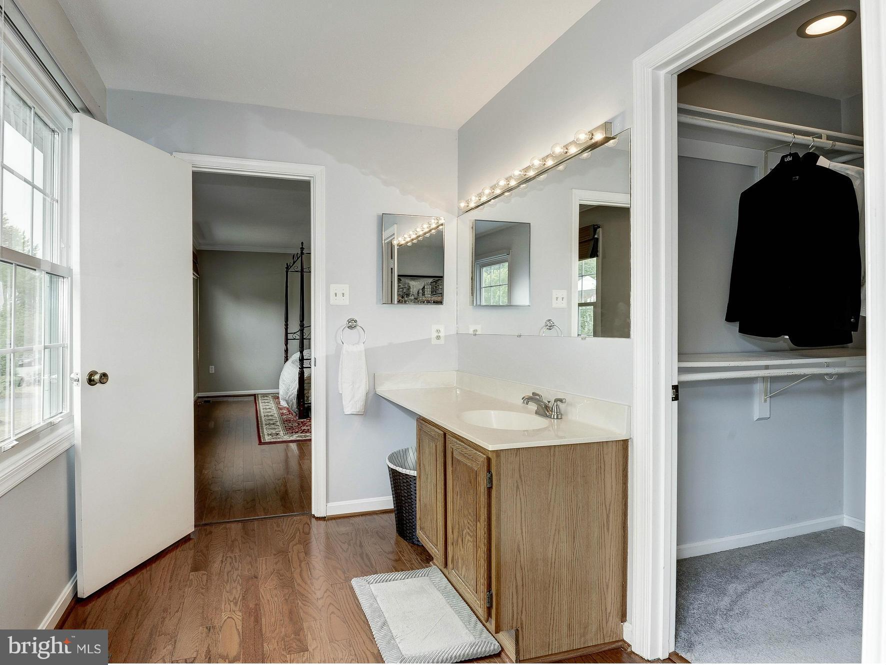 ENVIRONS - Residential