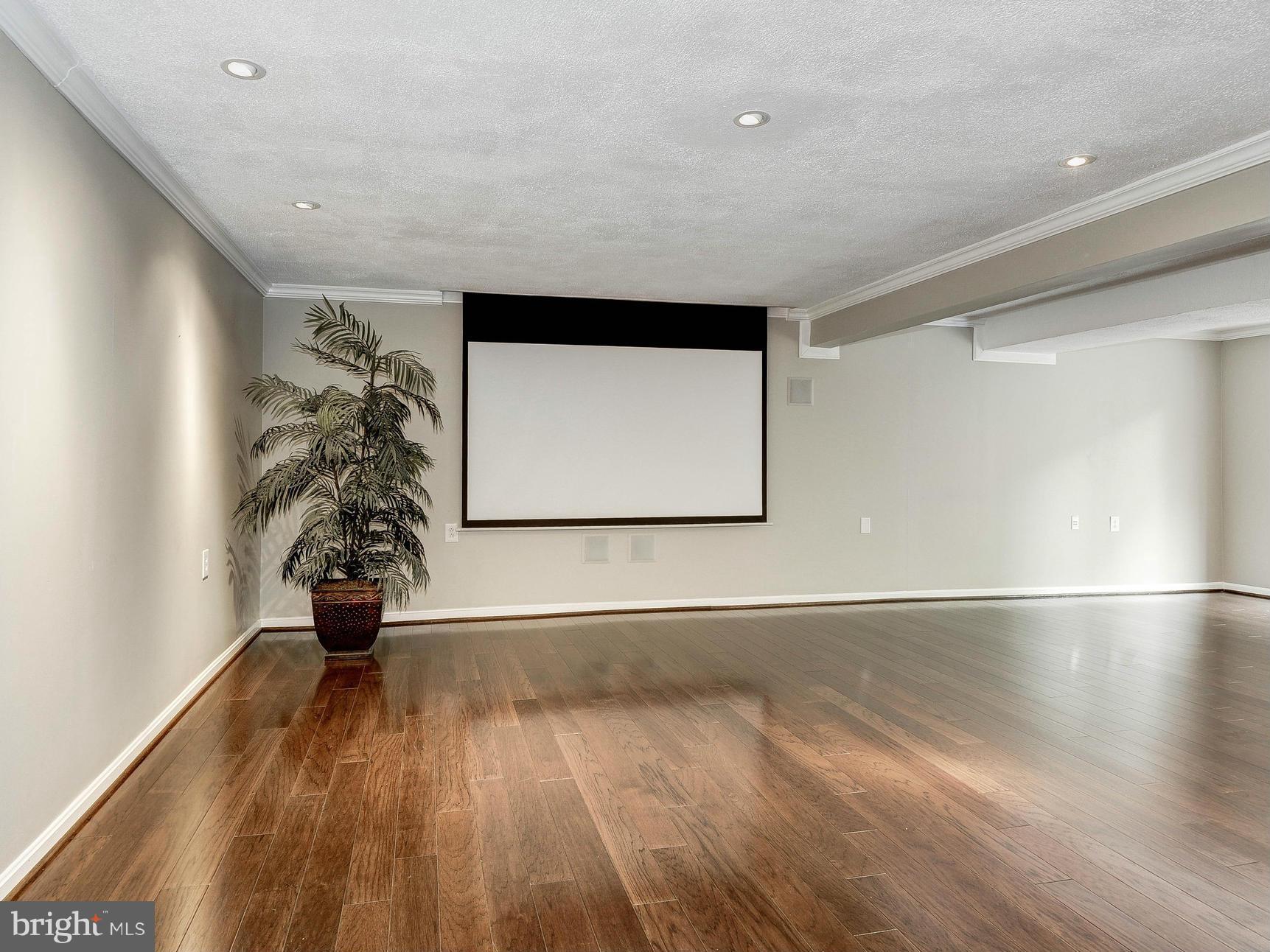 ENVIRONS - Residential