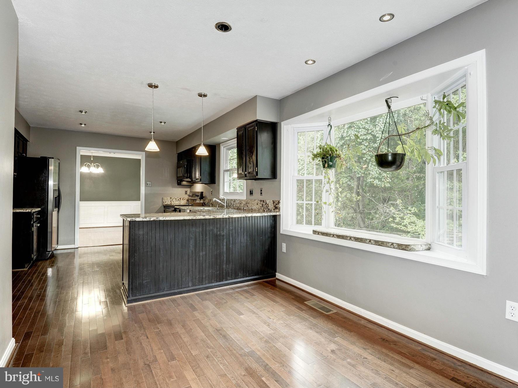 ENVIRONS - Residential