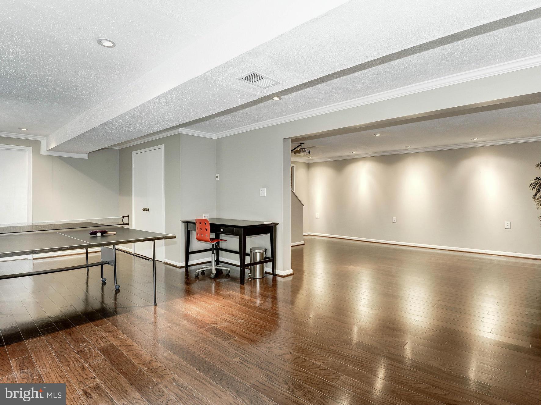 ENVIRONS - Residential