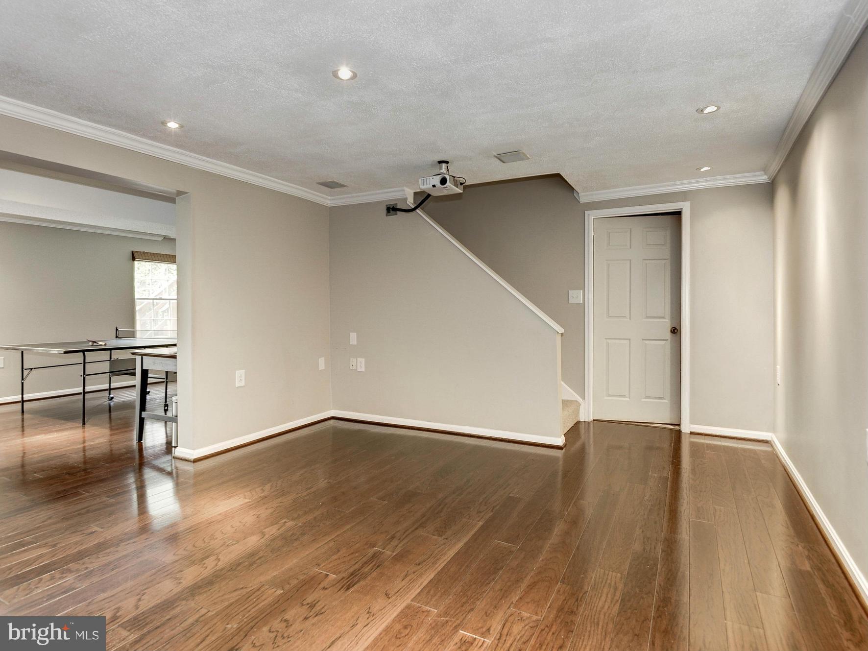 ENVIRONS - Residential