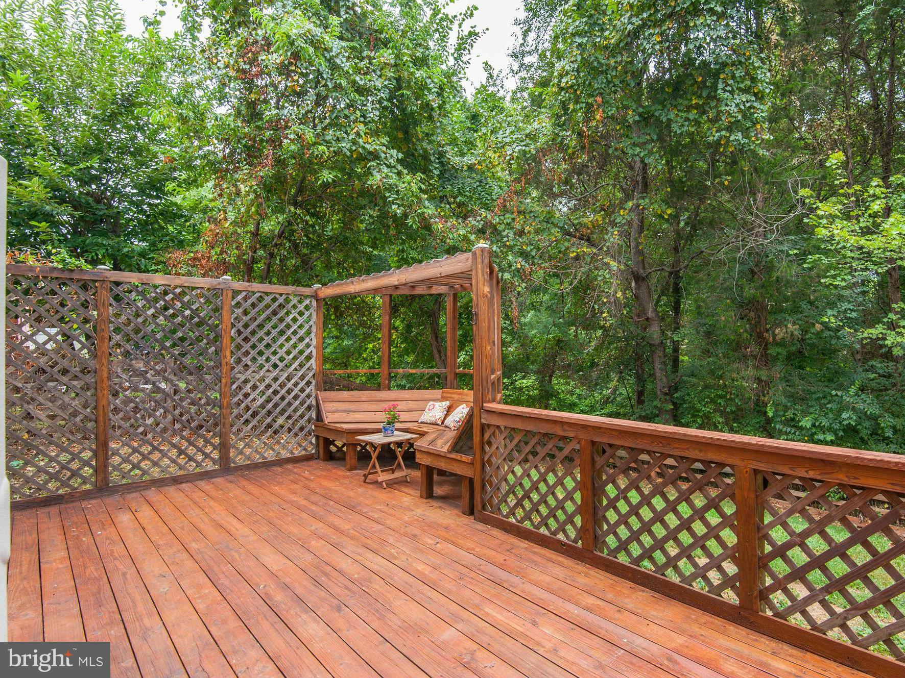 ENVIRONS - Residential