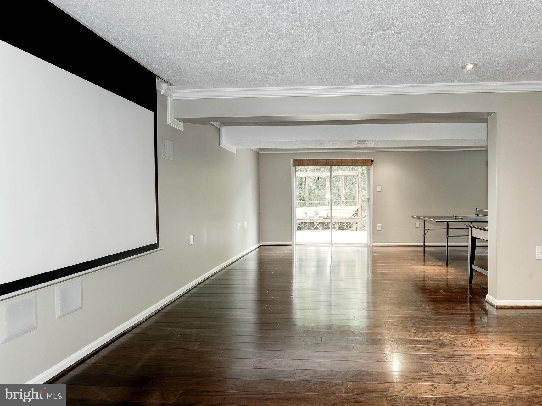 ENVIRONS - Residential