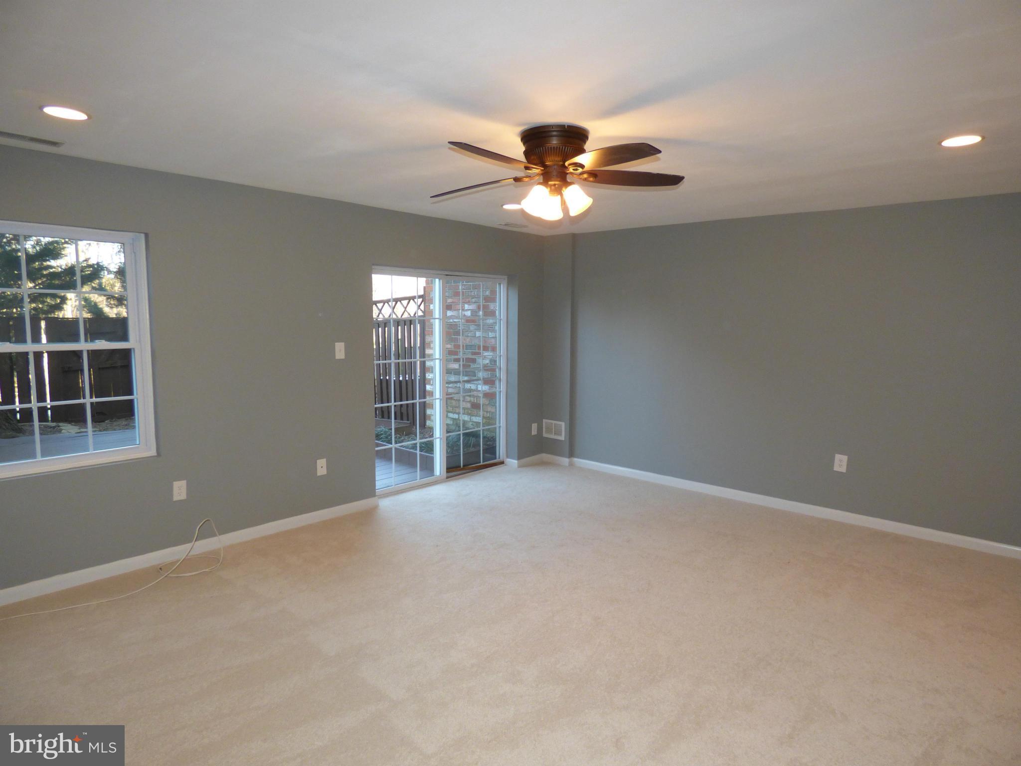 DIAMOND FARMS - Residential