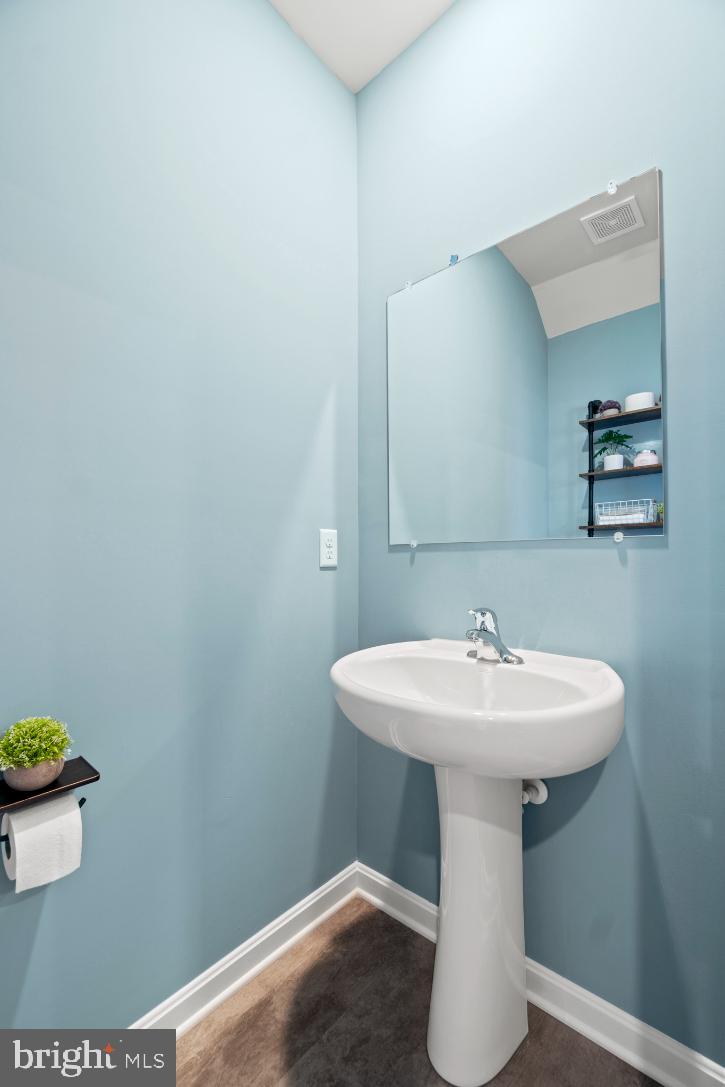 LURAY LANDING - Residential