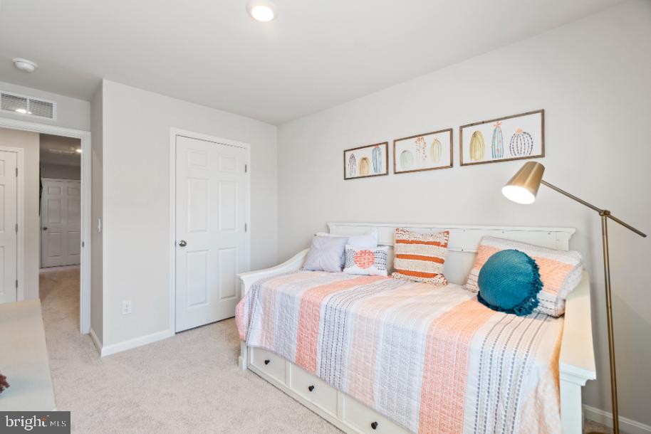 LURAY LANDING - Residential