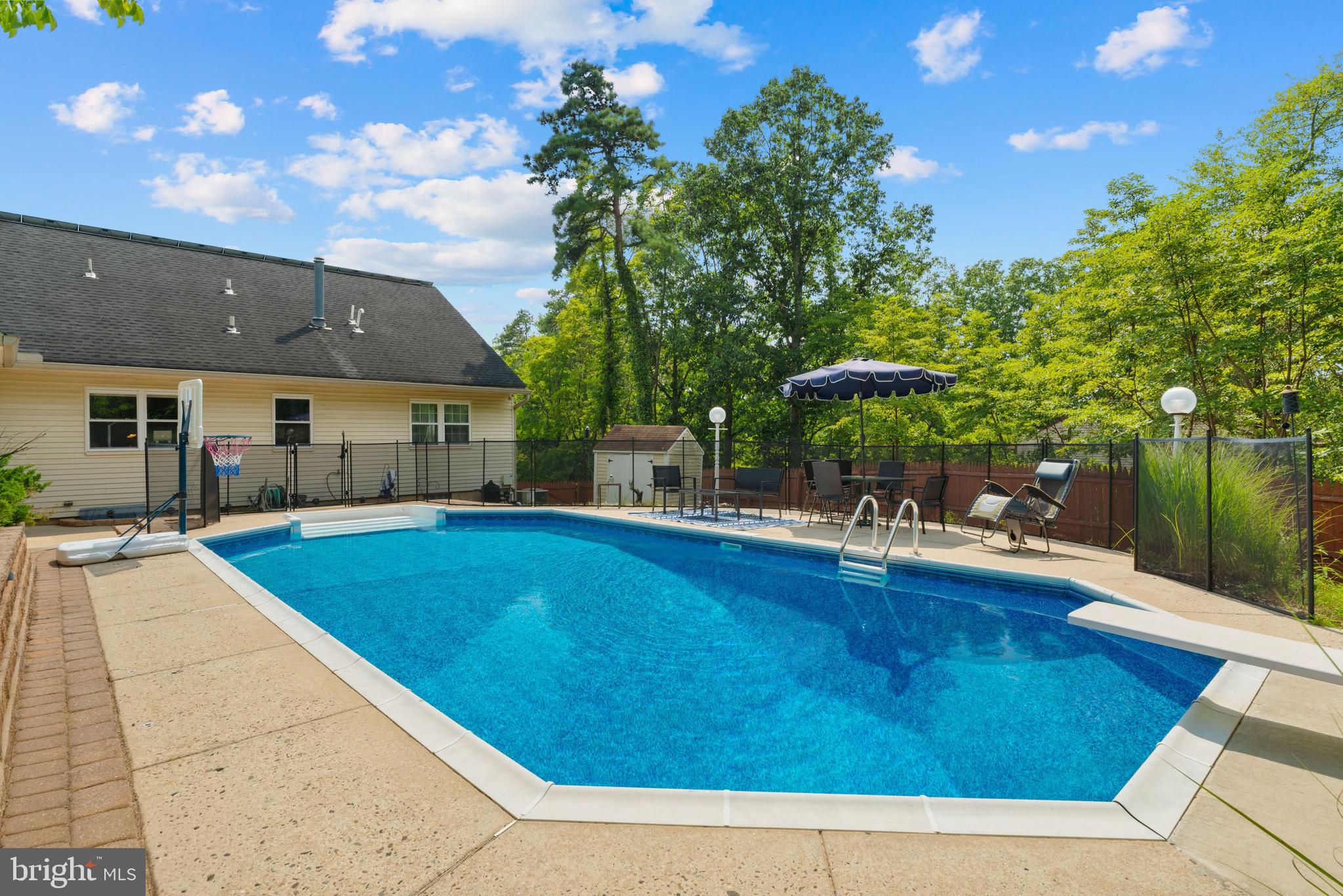 10 SILVER HILL LANE