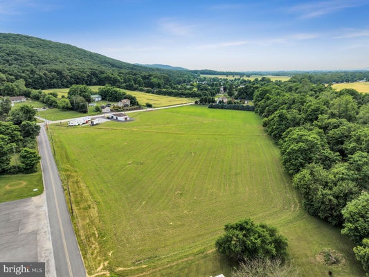 1112 SHEAFFER RD, DILLSBURG, PA 17019 - Image 9e2a3faa6a2a9cde117e6521f9a2a7ce/4202077730