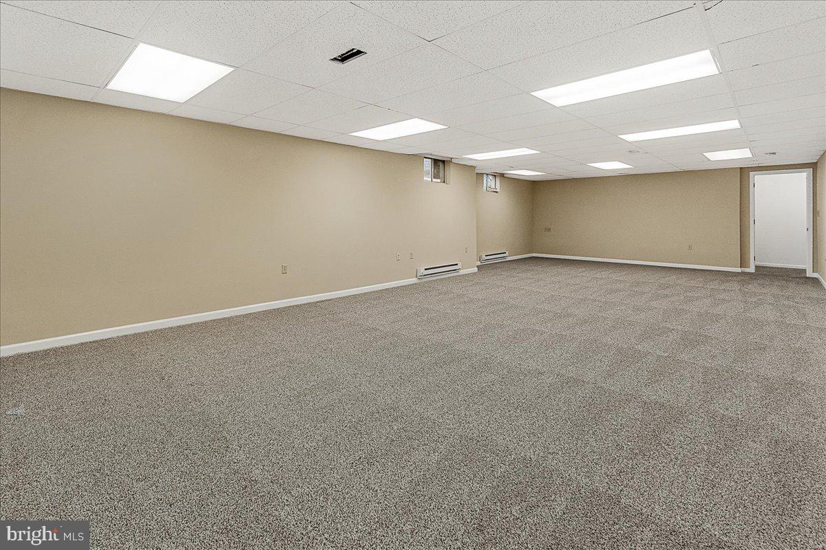 WOODSPRING AT NEW MARKET - Residential