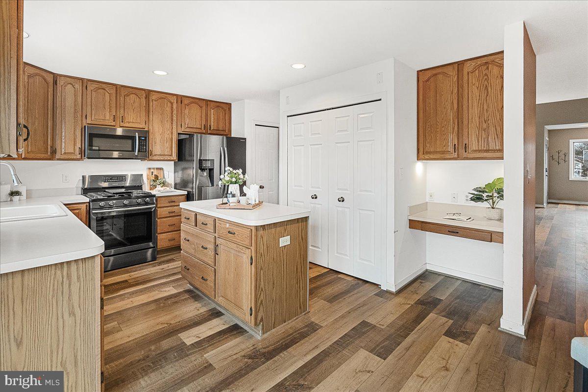 WOODSPRING AT NEW MARKET - Residential