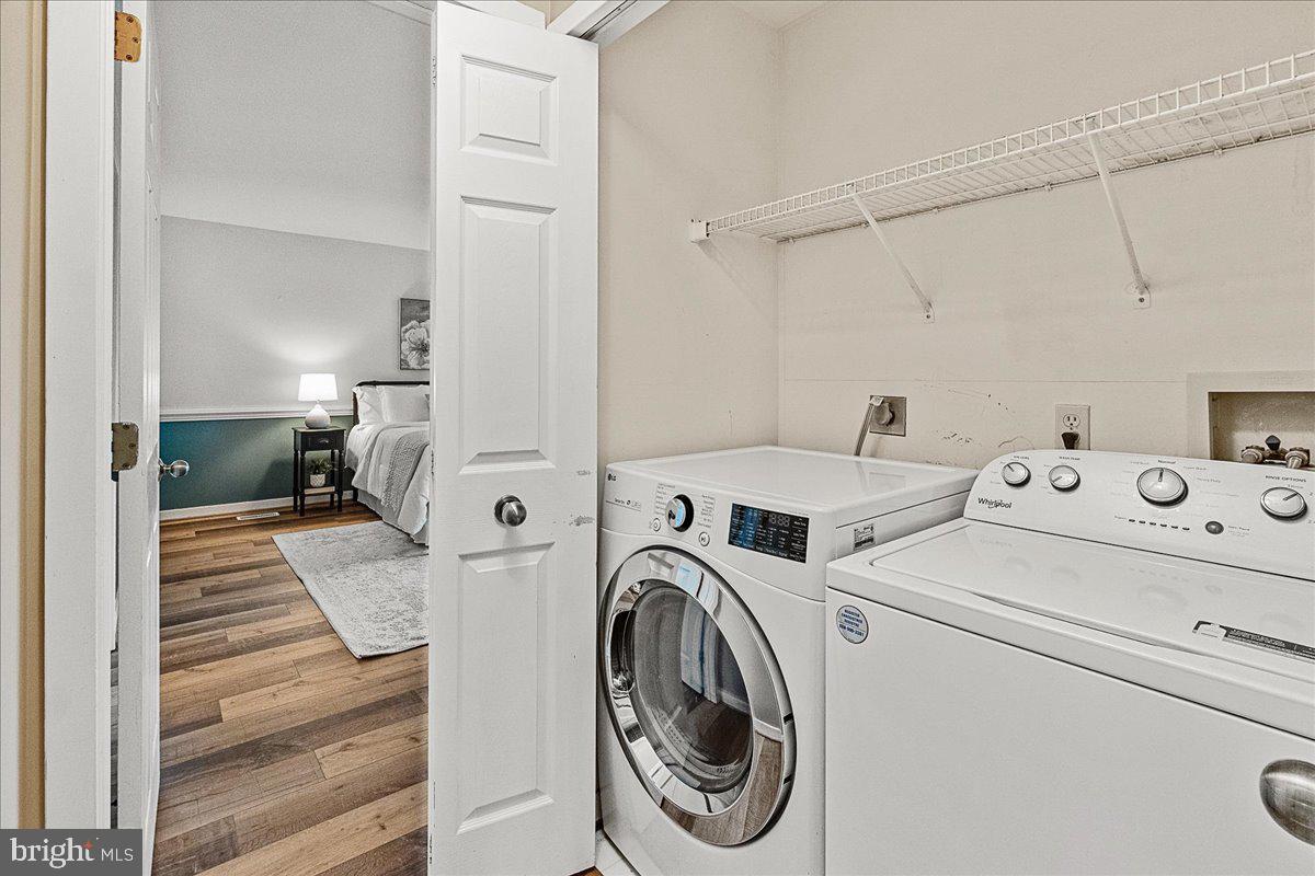 WOODSPRING AT NEW MARKET - Residential