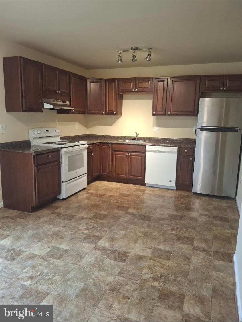 7681 E ARBORY COURT 230