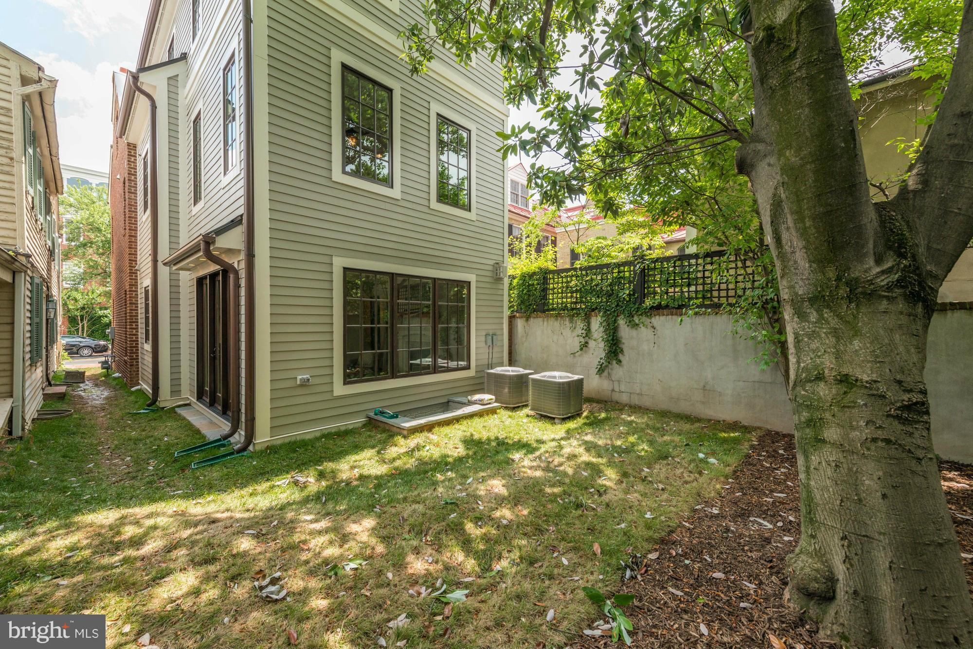 OLD TOWN - Residential