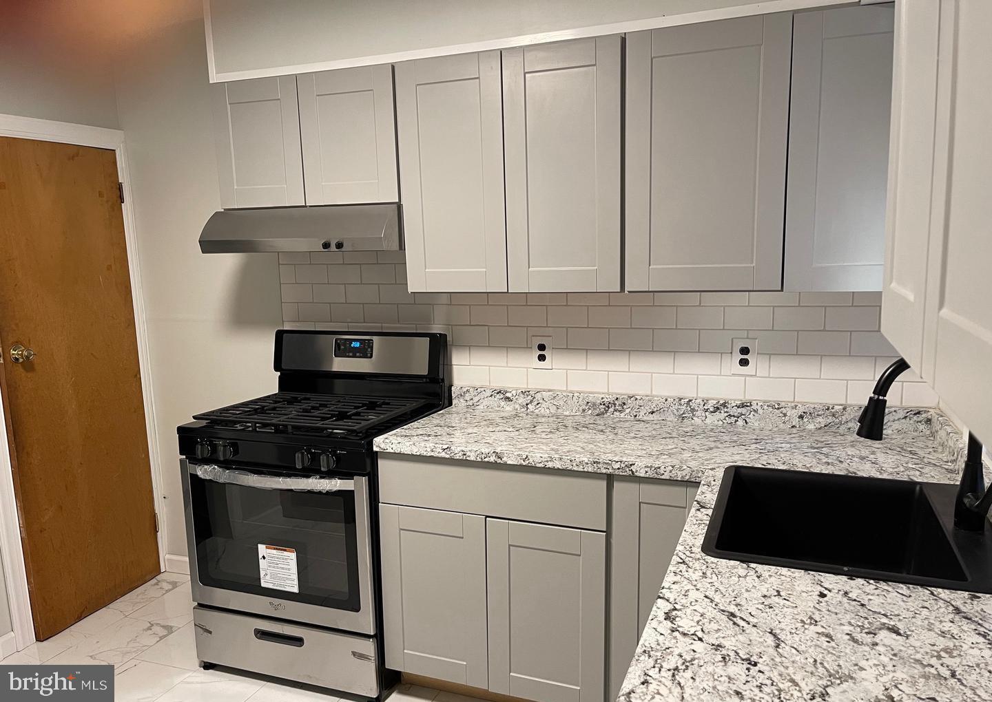 WEST OAK LANE - Residential Lease