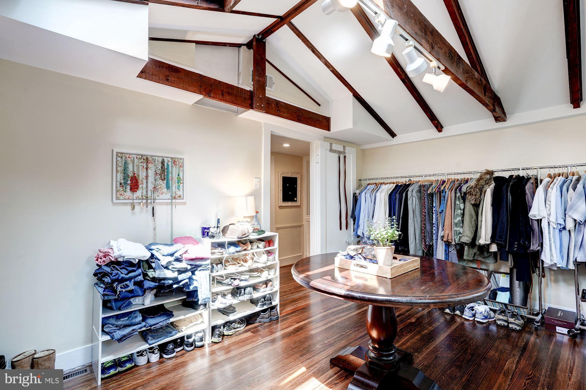 ASHTON HEIGHTS - Residential Lease