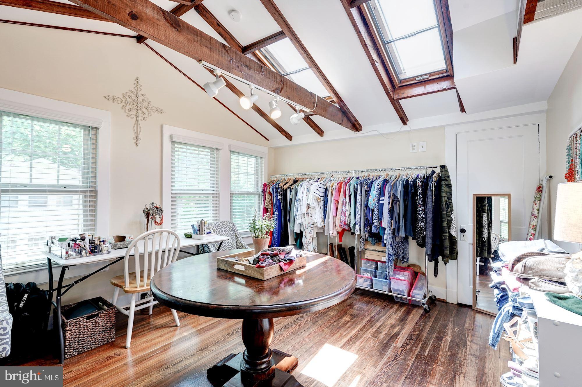 ASHTON HEIGHTS - Residential Lease