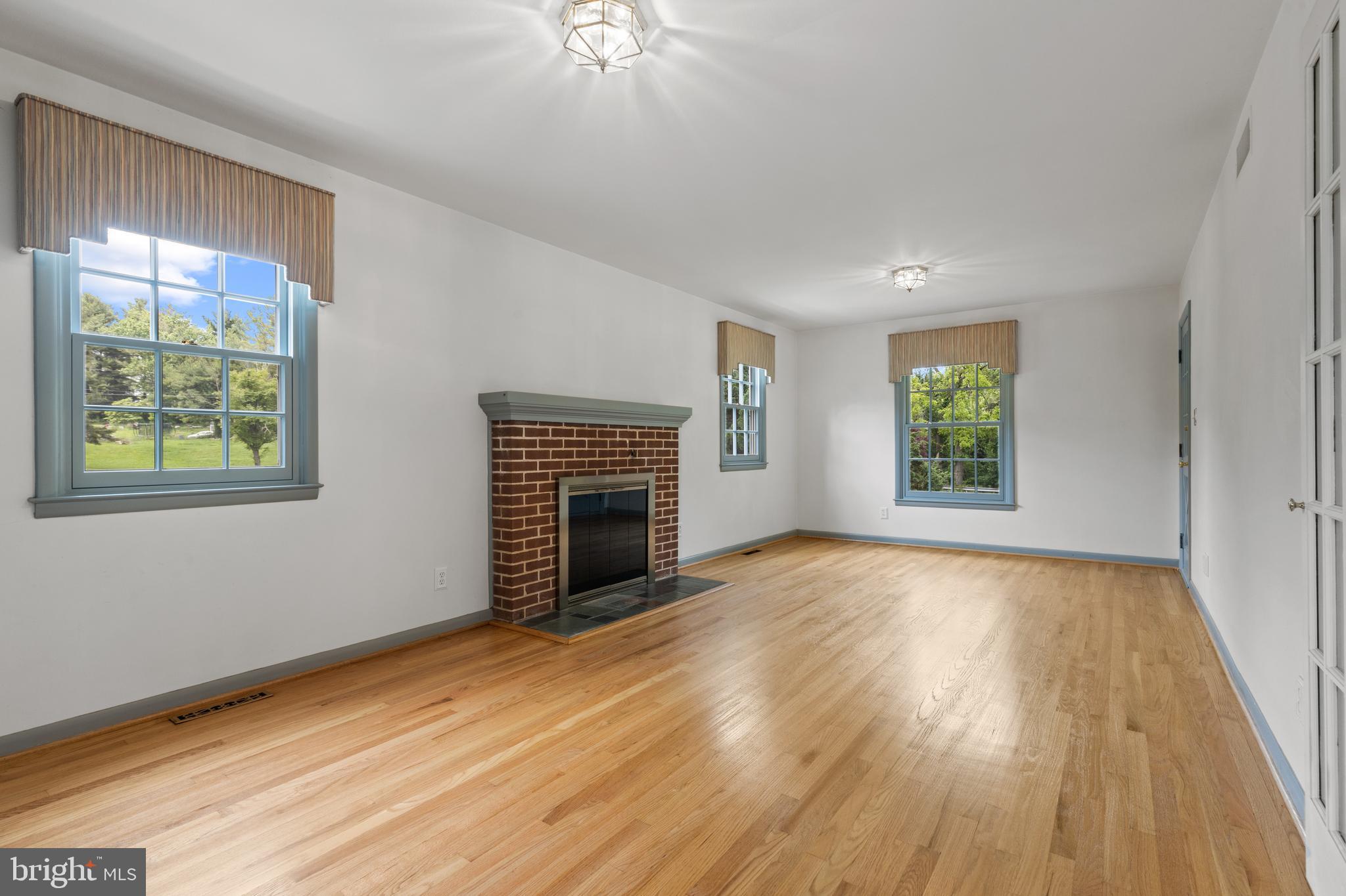 SWEET AIR MANOR - Residential