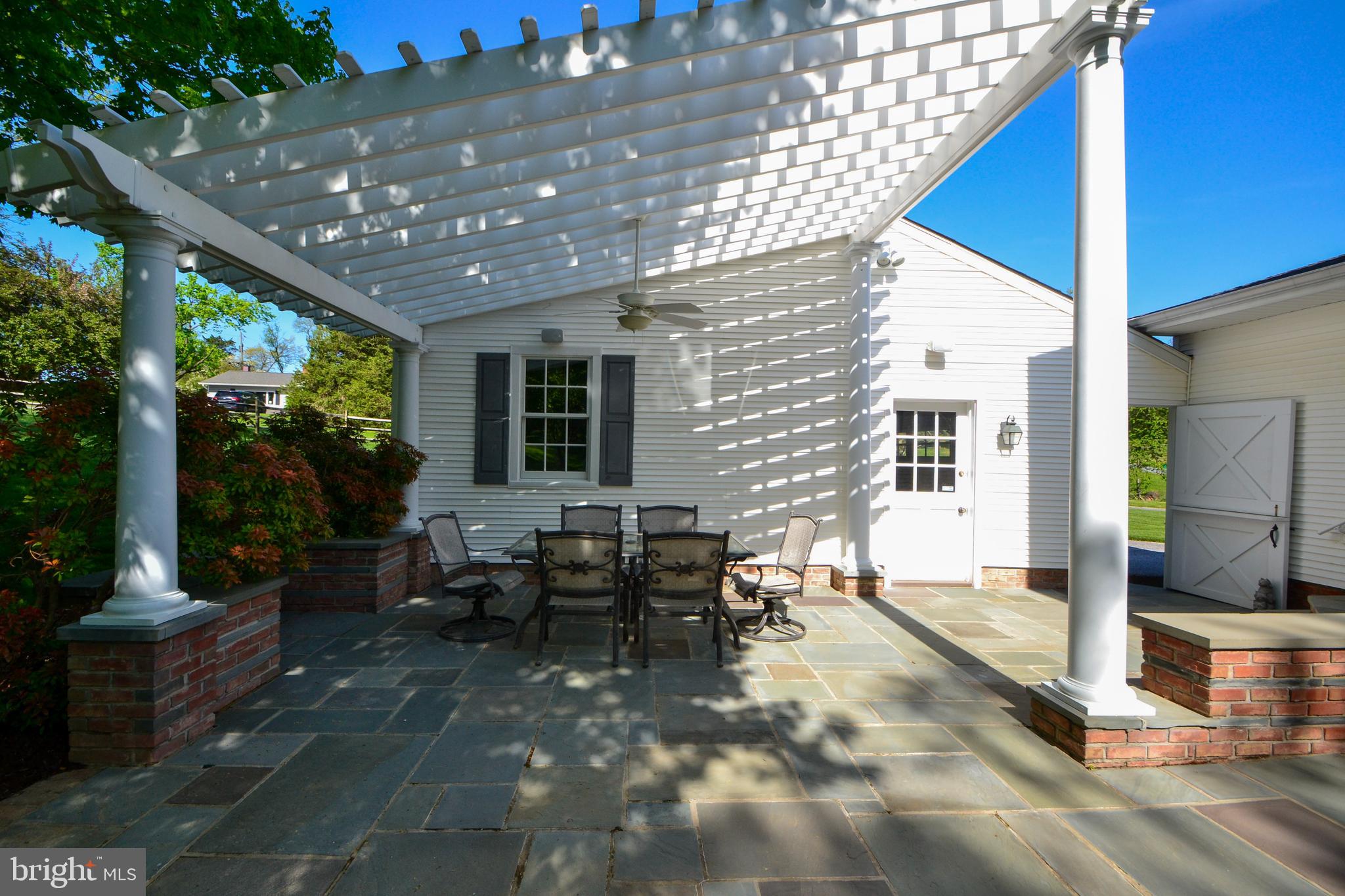 SWEET AIR MANOR - Residential