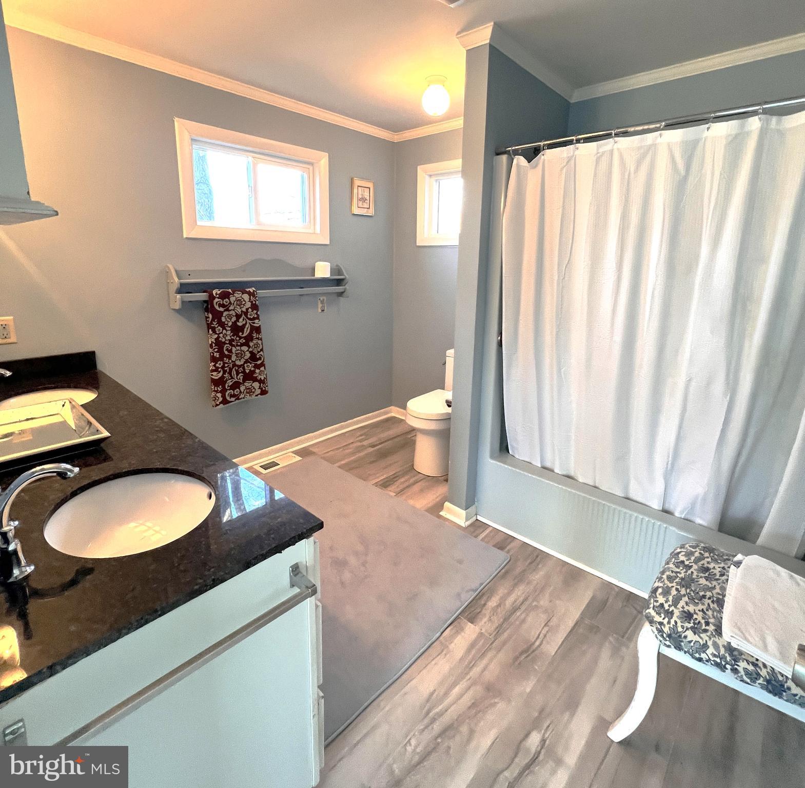 SHERWOOD FOREST SHORES - Residential