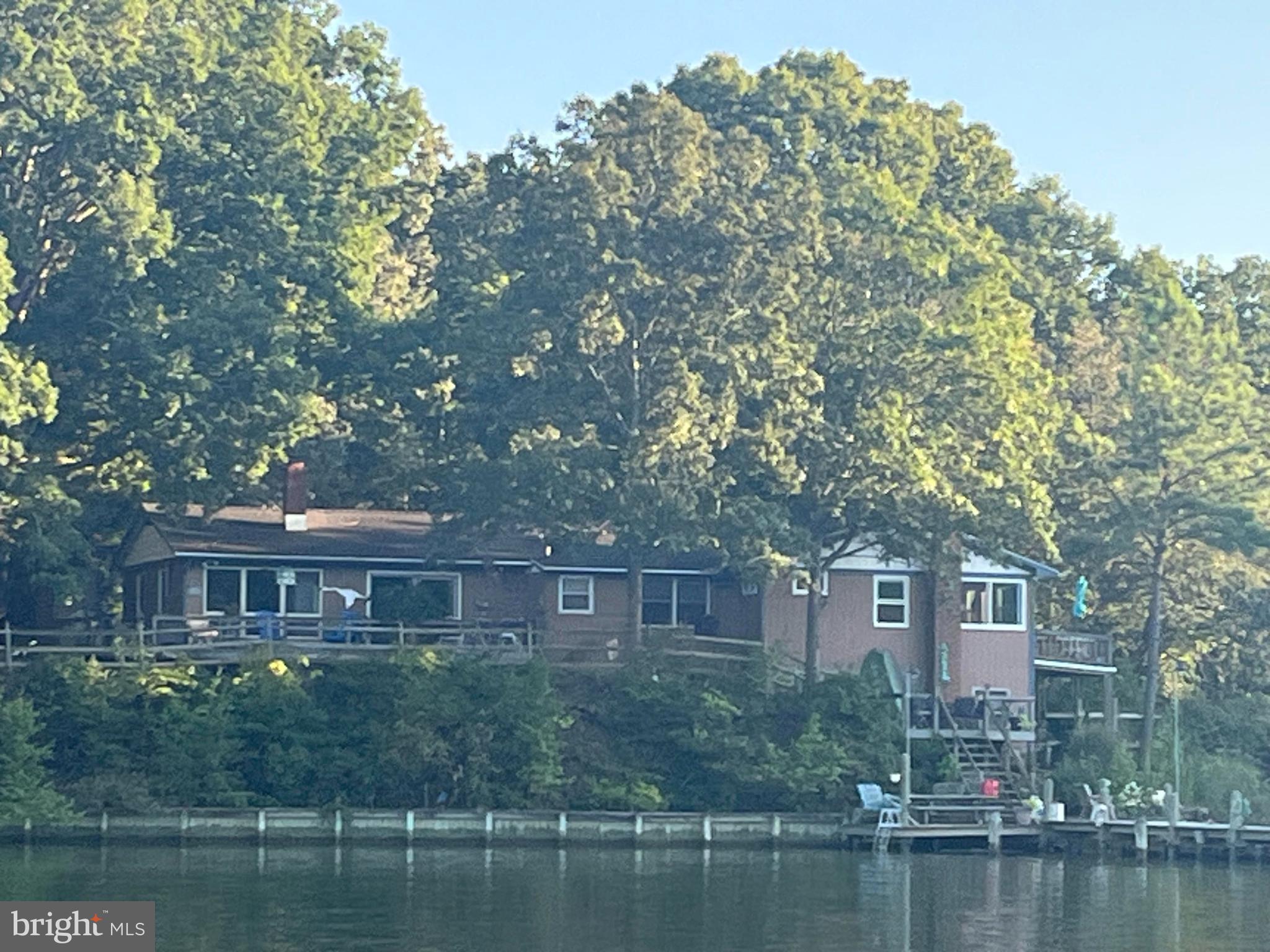 SHERWOOD FOREST SHORES - Residential