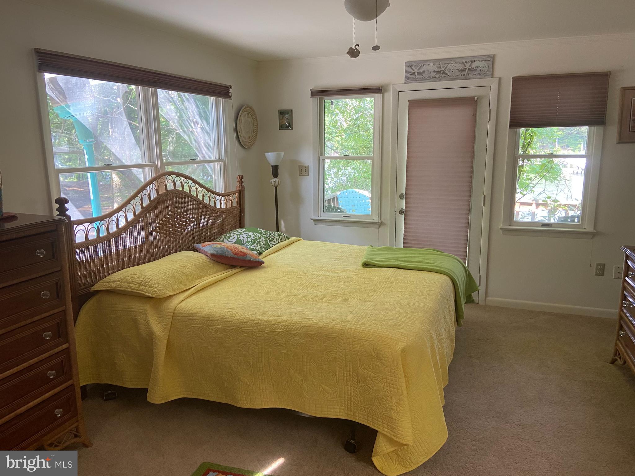 SHERWOOD FOREST SHORES - Residential