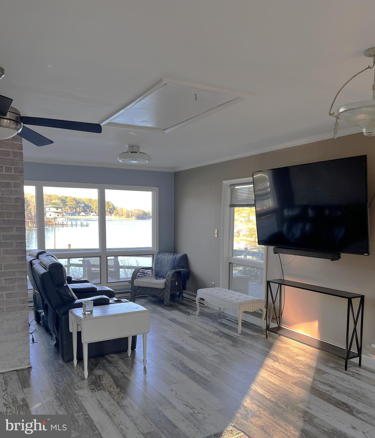 SHERWOOD FOREST SHORES - Residential