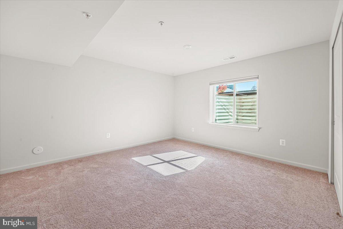 TALLYN RIDGE - Residential