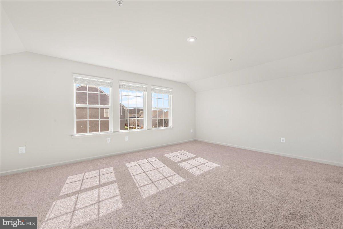 TALLYN RIDGE - Residential