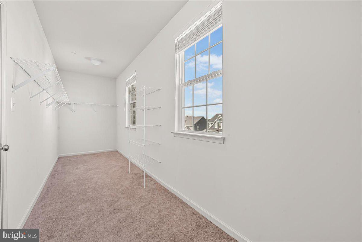 TALLYN RIDGE - Residential