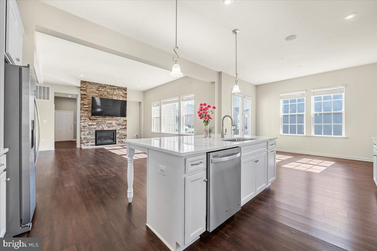 TALLYN RIDGE - Residential