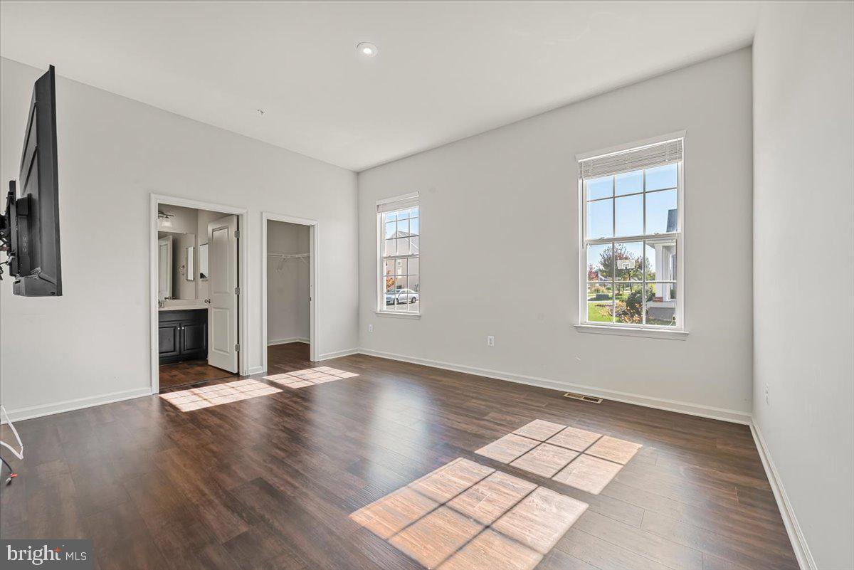 TALLYN RIDGE - Residential