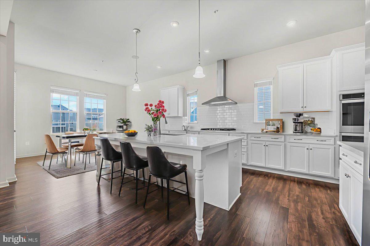 TALLYN RIDGE - Residential