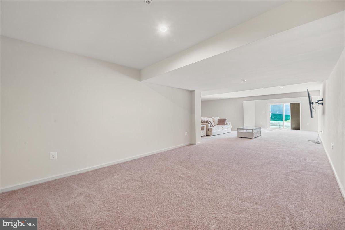 TALLYN RIDGE - Residential