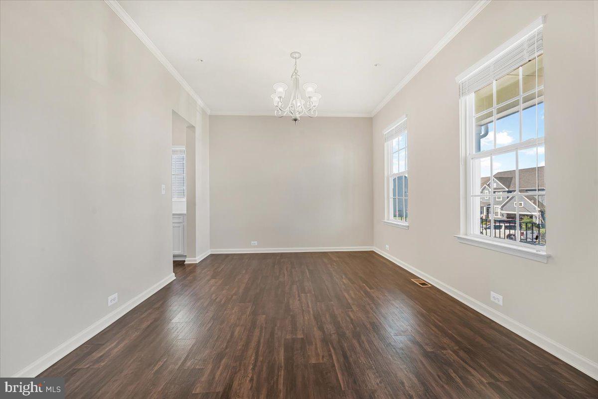 TALLYN RIDGE - Residential