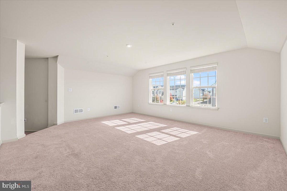 TALLYN RIDGE - Residential