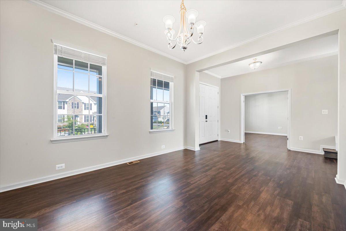 TALLYN RIDGE - Residential