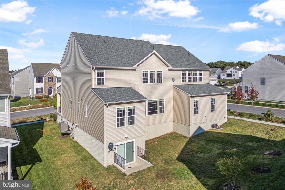 TALLYN RIDGE - Residential