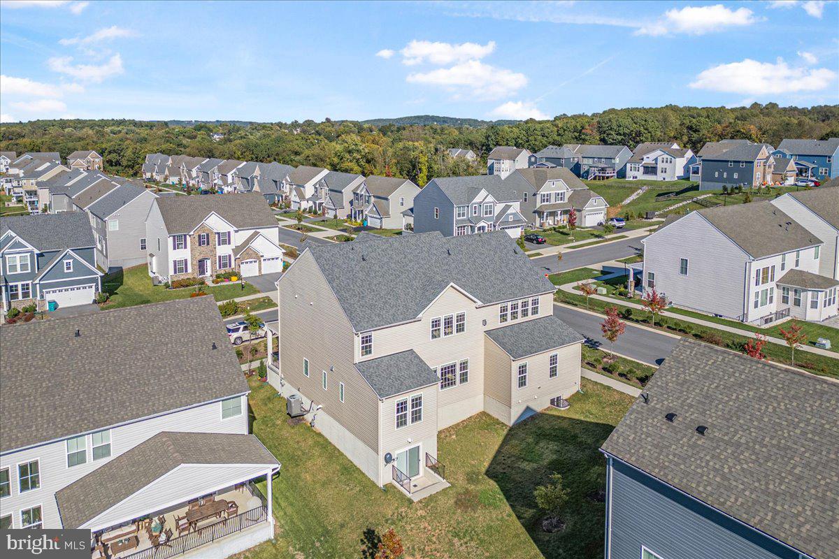 TALLYN RIDGE - Residential